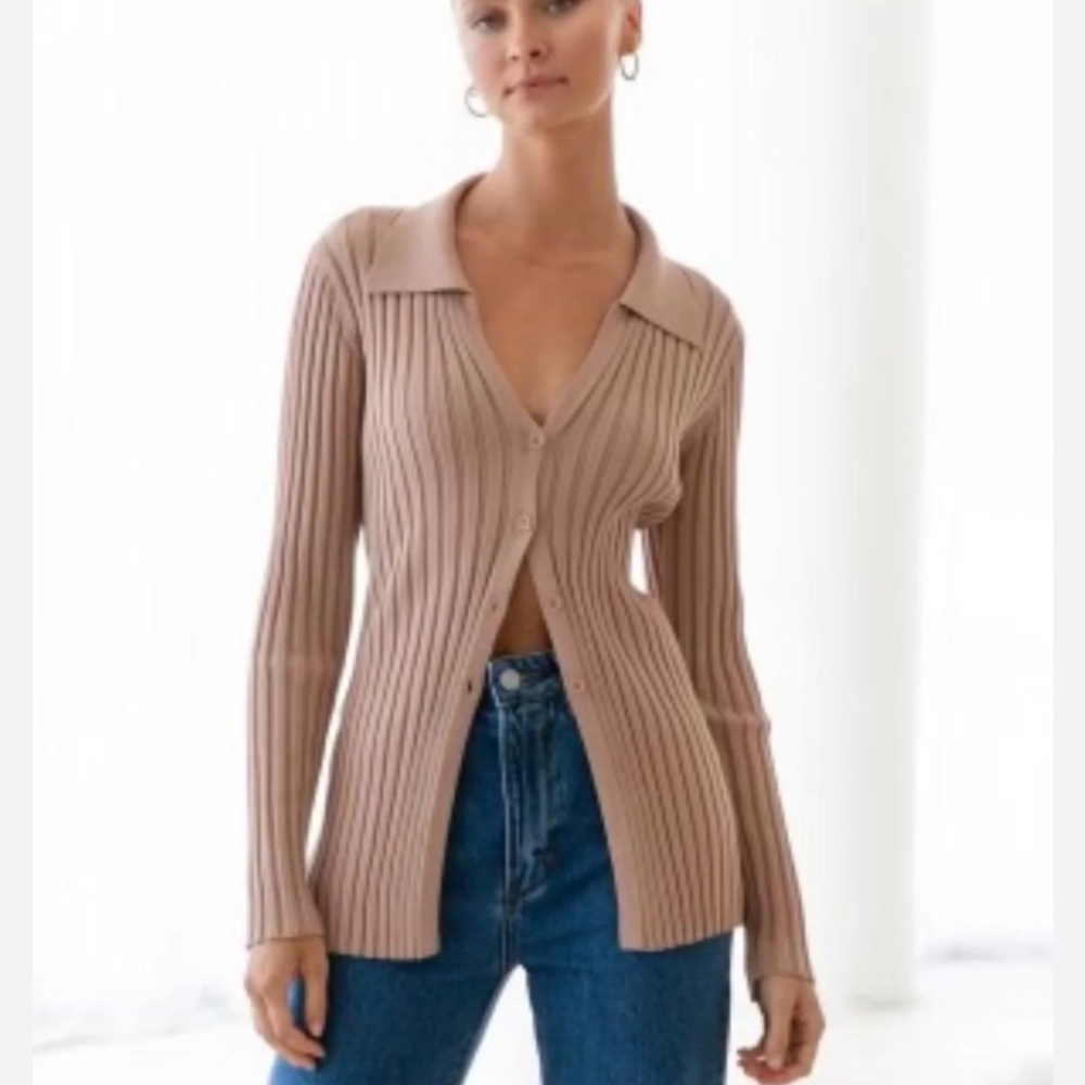 GAP Women’s Tan Ribbed Long Sleeve Button Down Bell Style Cuff Sweater Sz L